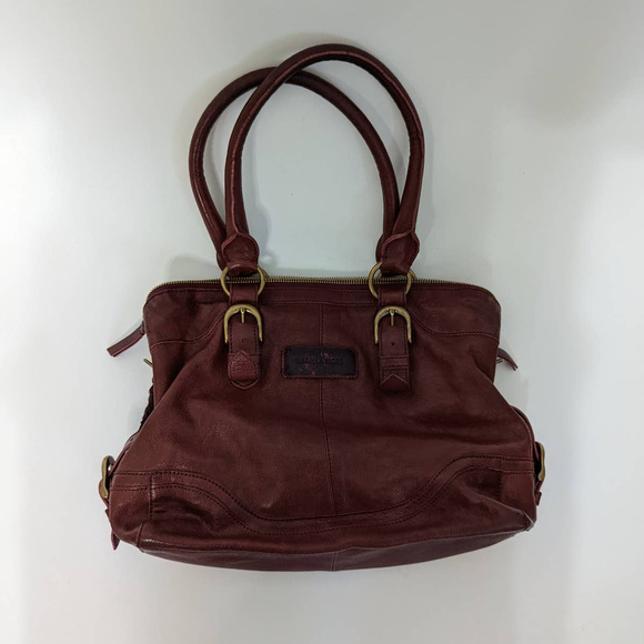 Isabella Fiore Burgundy Red Laser Cut Leather Zippered Shoulder Bag Preowned - Picture 2 of 10